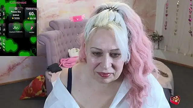 Penelope Pinky online show from 03/04/26, 12:22