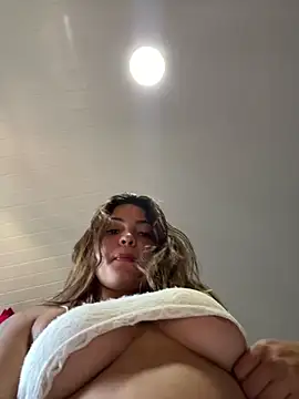 Nicollygriu online show from 04/22/26, 01:23