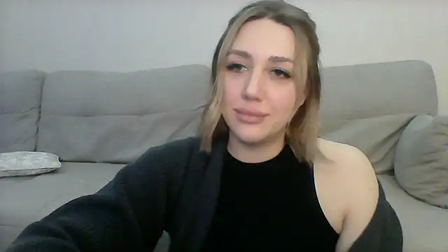 Snapshot of VickyLove047 chatting on 01/09/25, 08:44 VickyLove047 online show from 01/09/25, 08:44