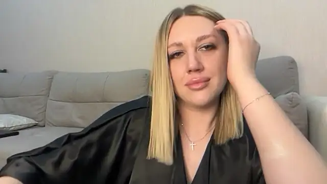 Snapshot of VickyLove047 chatting on 09/24/25, 08:45 VickyLove047 online show from 09/24/25, 08:45