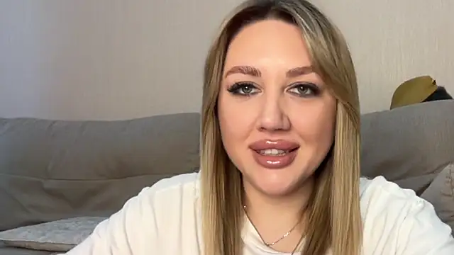 VickyLove047 online show from 06/13/26, 06:55