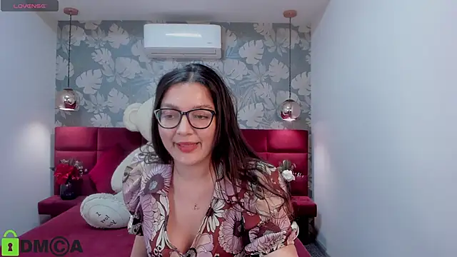 ZarifaBev online show from 12/16/24, 12:04