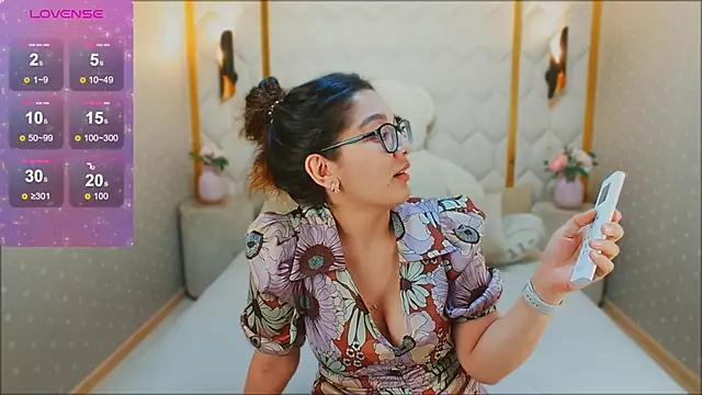 ZarifaBev online show from 12/21/24, 10:40