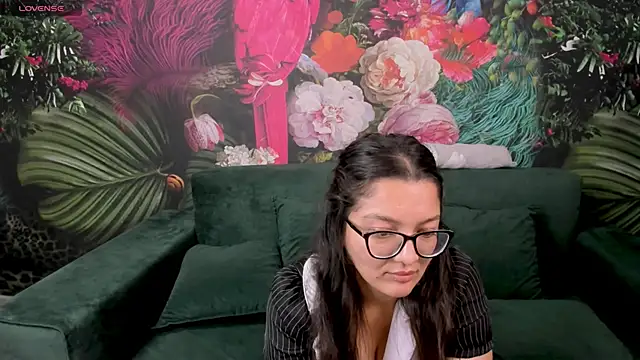 ZarifaBev online show from 09/13/25, 10:15