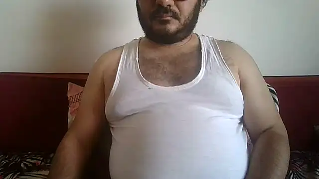 Snapshot of UrfavSlaveBitch chatting on 05/16/26, 12:48 UrfavSlaveBitch online show from 05/16/26, 12:48