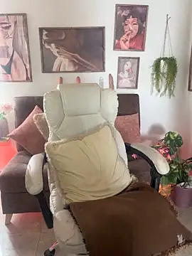 Adeellee  online show from 11/23/25, 05:35