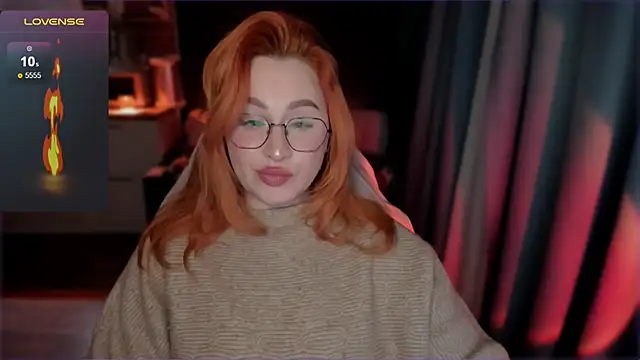 Snapshot of Flower_Camellia77 chatting on 02/14/25, 03:43 Flower Camellia77 online show from 02/14/25, 03:43