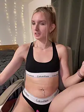 AnnyBelleX online show from 12/19/25, 03:52