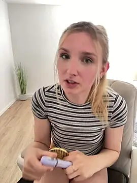 AnnyBelleX online show from 04/23/26, 02:41