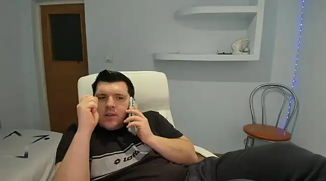 Snapshot of JasonJacks chatting on 01/21/25, 11:35 JasonJacks online show from 01/21/25, 11:35