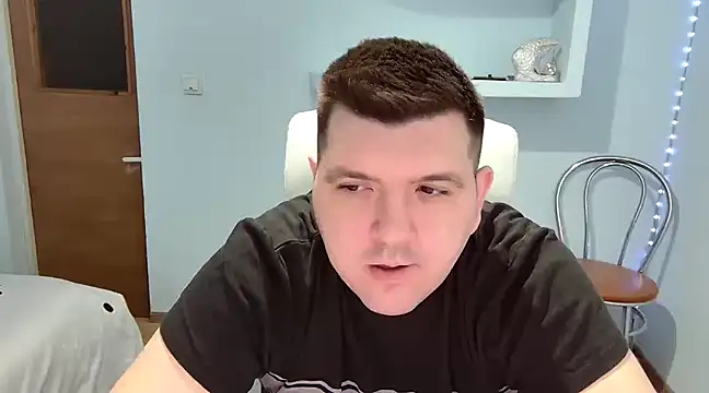 Snapshot of JasonJacks chatting on 02/05/25, 03:45 JasonJacks online show from 02/05/25, 03:45