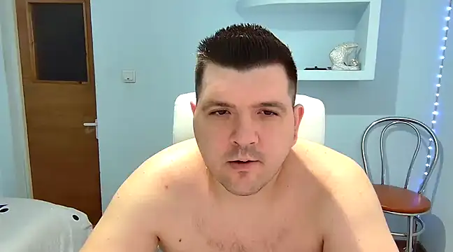 Snapshot of JasonJacks chatting on 02/06/25, 07:35 JasonJacks online show from 02/06/25, 07:35