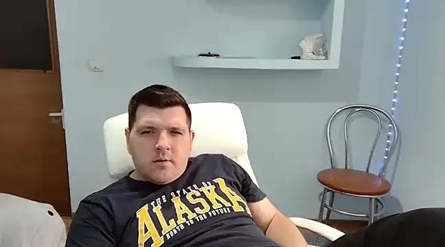 Snapshot of JasonJacks chatting on 02/16/25, 11:05 JasonJacks online show from 02/16/25, 11:05