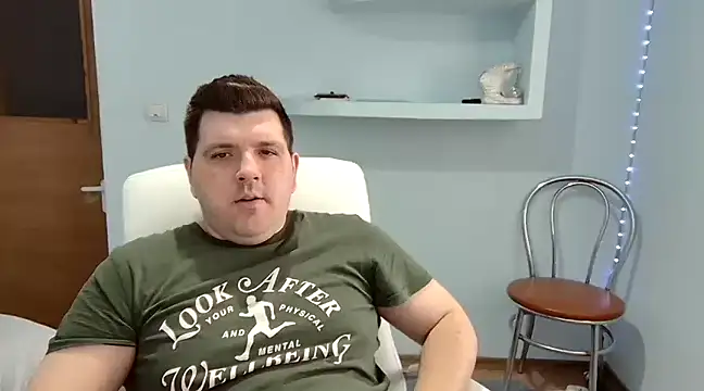 Snapshot of JasonJacks chatting on 02/22/25, 11:13 JasonJacks online show from 02/22/25, 11:13