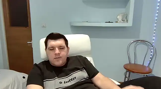 Snapshot of JasonJacks chatting on 03/01/25, 04:33 JasonJacks online show from 03/01/25, 04:33