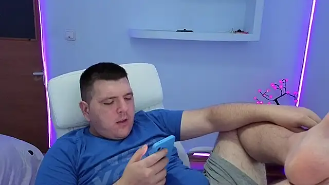 Snapshot of JasonJacks chatting on 09/12/25, 04:07 JasonJacks online show from 09/12/25, 04:07