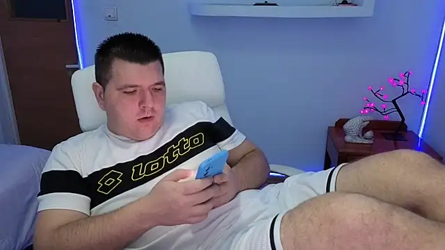 Snapshot of JasonJacks chatting on 09/22/25, 03:19 JasonJacks online show from 09/22/25, 03:19