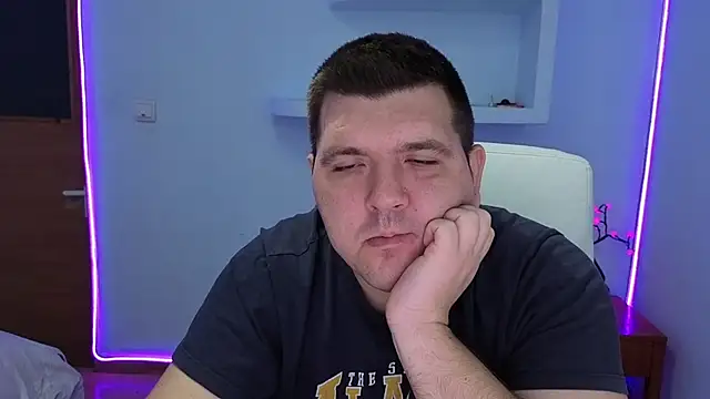 Snapshot of JasonJacks chatting on 09/25/25, 03:32 JasonJacks online show from 09/25/25, 03:32