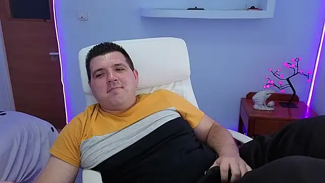 Snapshot of JasonJacks chatting on 09/27/25, 02:33 JasonJacks online show from 09/27/25, 02:33