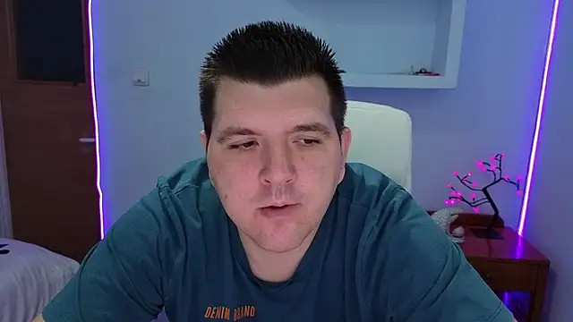 Snapshot of JasonJacks chatting on 10/05/25, 05:50 JasonJacks online show from 10/05/25, 05:50