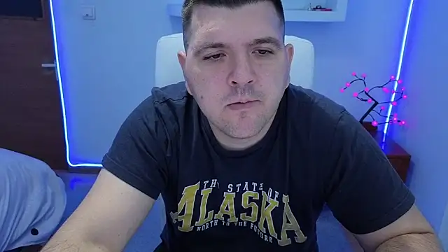 Snapshot of JasonJacks chatting on 10/09/25, 03:15 JasonJacks online show from 10/09/25, 03:15