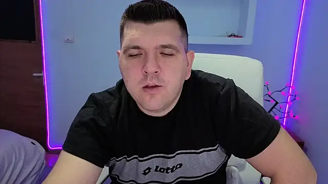 Snapshot of JasonJacks chatting on 10/11/25, 03:28 JasonJacks online show from 10/11/25, 03:28