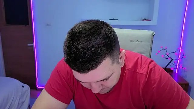 Snapshot of JasonJacks chatting on 10/15/25, 02:44 JasonJacks online show from 10/15/25, 02:44