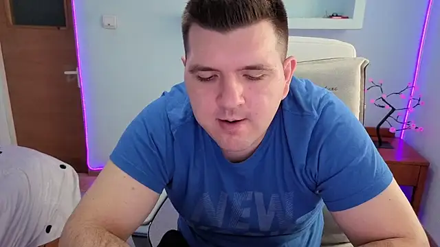 Snapshot of JasonJacks chatting on 10/16/25, 10:05 JasonJacks online show from 10/16/25, 10:05