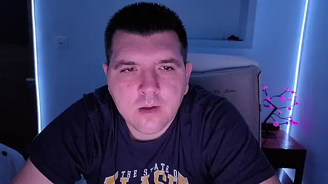 Snapshot of JasonJacks chatting on 10/23/25, 03:28 JasonJacks online show from 10/23/25, 03:28