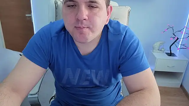 Snapshot of JasonJacks chatting on 10/31/25, 07:42 JasonJacks online show from 10/31/25, 07:42