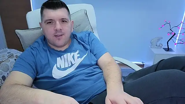 Snapshot of JasonJacks chatting on 11/14/25, 04:00 JasonJacks online show from 11/14/25, 04:00