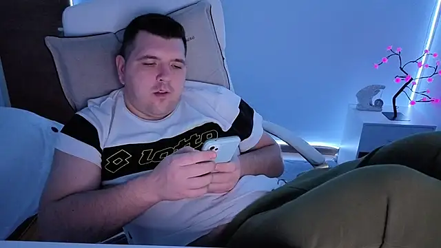 Snapshot of JasonJacks chatting on 11/21/25, 05:39 JasonJacks online show from 11/21/25, 05:39