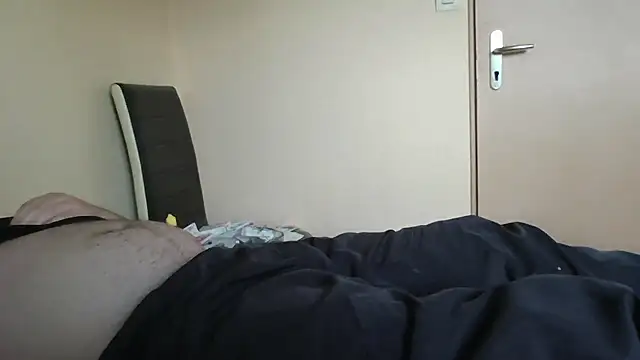 Snapshot of Kevrgt chatting on 11/10/25, 03:22 Kevrgt online show from 11/10/25, 03:22