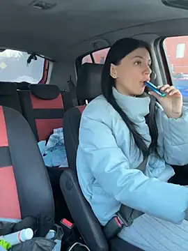 Snapshot of JulliaVegas chatting on 01/23/25, 03:05 JulliaVegas online show from 01/23/25, 03:05