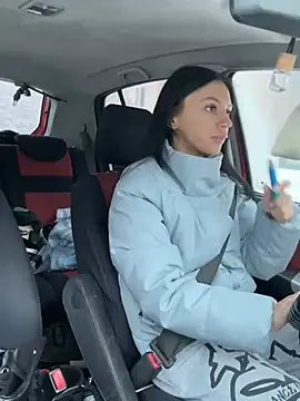 Snapshot of JulliaVegas chatting on 01/24/25, 03:00 JulliaVegas online show from 01/24/25, 03:00