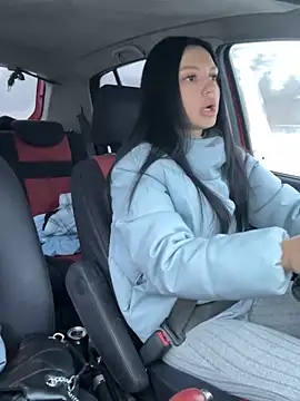 Snapshot of JulliaVegas chatting on 01/25/25, 02:47 JulliaVegas online show from 01/25/25, 02:47