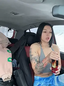 Snapshot of JulliaVegas chatting on 01/26/25, 02:56 JulliaVegas online show from 01/26/25, 02:56