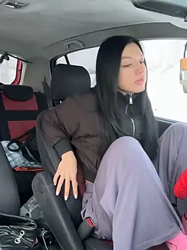 Snapshot of JulliaVegas chatting on 01/30/25, 03:00 JulliaVegas online show from 01/30/25, 03:00