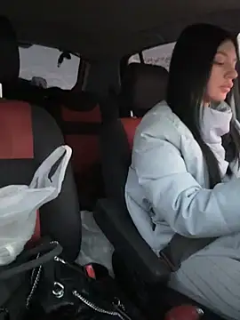 Snapshot of JulliaVegas chatting on 02/04/25, 01:56 JulliaVegas online show from 02/04/25, 01:56