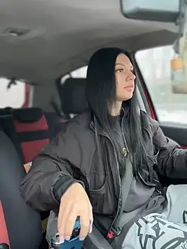 Snapshot of JulliaVegas chatting on 03/03/25, 02:04 JulliaVegas online show from 03/03/25, 02:04