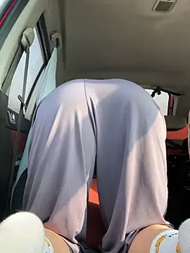 Snapshot of JulliaVegas chatting on 03/05/25, 05:07 JulliaVegas online show from 03/05/25, 05:07