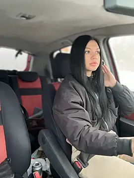 Snapshot of JulliaVegas chatting on 03/11/25, 02:10 JulliaVegas online show from 03/11/25, 02:10