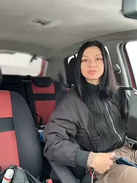 Snapshot of JulliaVegas chatting on 03/15/25, 02:14 JulliaVegas online show from 03/15/25, 02:14