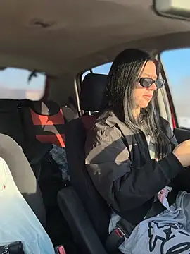 Snapshot of JulliaVegas chatting on 03/16/25, 02:21 JulliaVegas online show from 03/16/25, 02:21