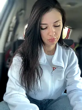 Snapshot of JulliaVegas chatting on 09/16/25, 01:28 JulliaVegas online show from 09/16/25, 01:28