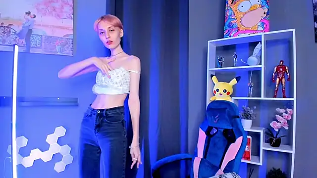 AlmeWood online show from 12/20/24, 06:02