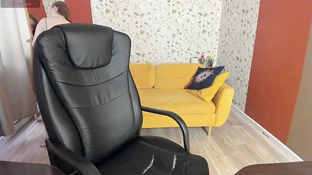 DarkErica online show from 04/17/26, 01:36