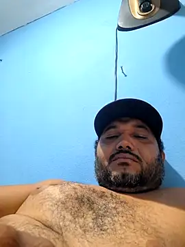 Snapshot of alexjs84 chatting on 11/11/25, 10:15 alexjs84 online show from 11/11/25, 10:15