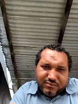 Snapshot of alexjs84 chatting on 12/15/25, 06:23 alexjs84 online show from 12/15/25, 06:23