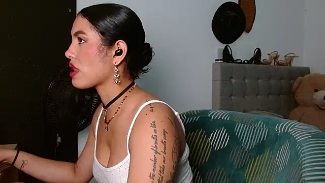 Sexy Lia  online show from 04/05/26, 04:20